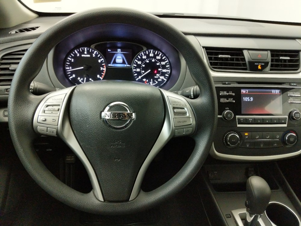 2017 Nissan Altima - Driver Dash