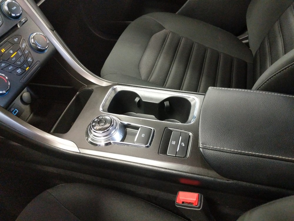 2017 Ford Fusion - Center Console/Cup Holders
