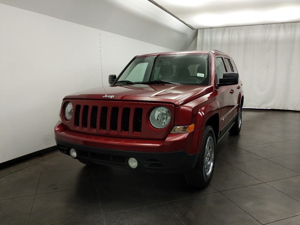 2017 Jeep Patriot - Driver Front Hood