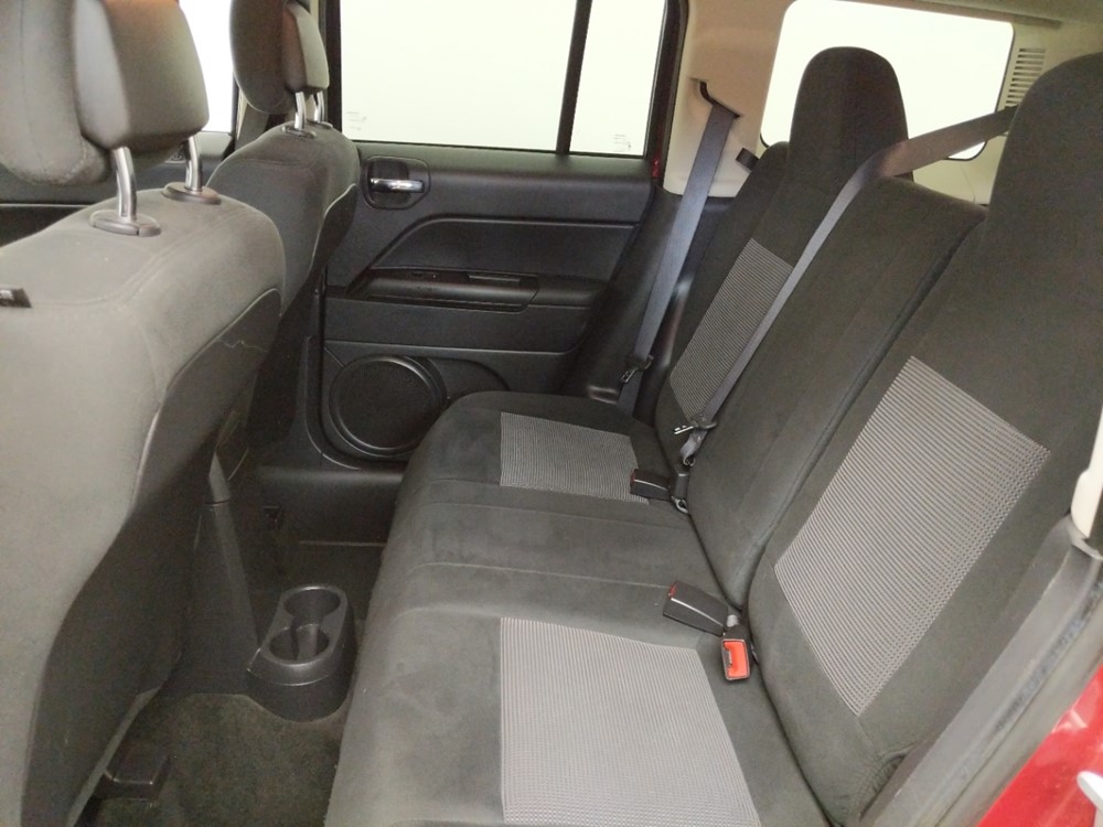 2017 Jeep Patriot - Driver Rear Seat
