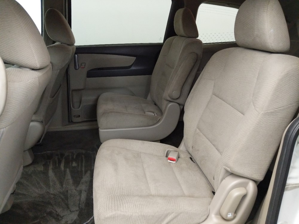 2013 Honda Odyssey - Driver Rear Seat