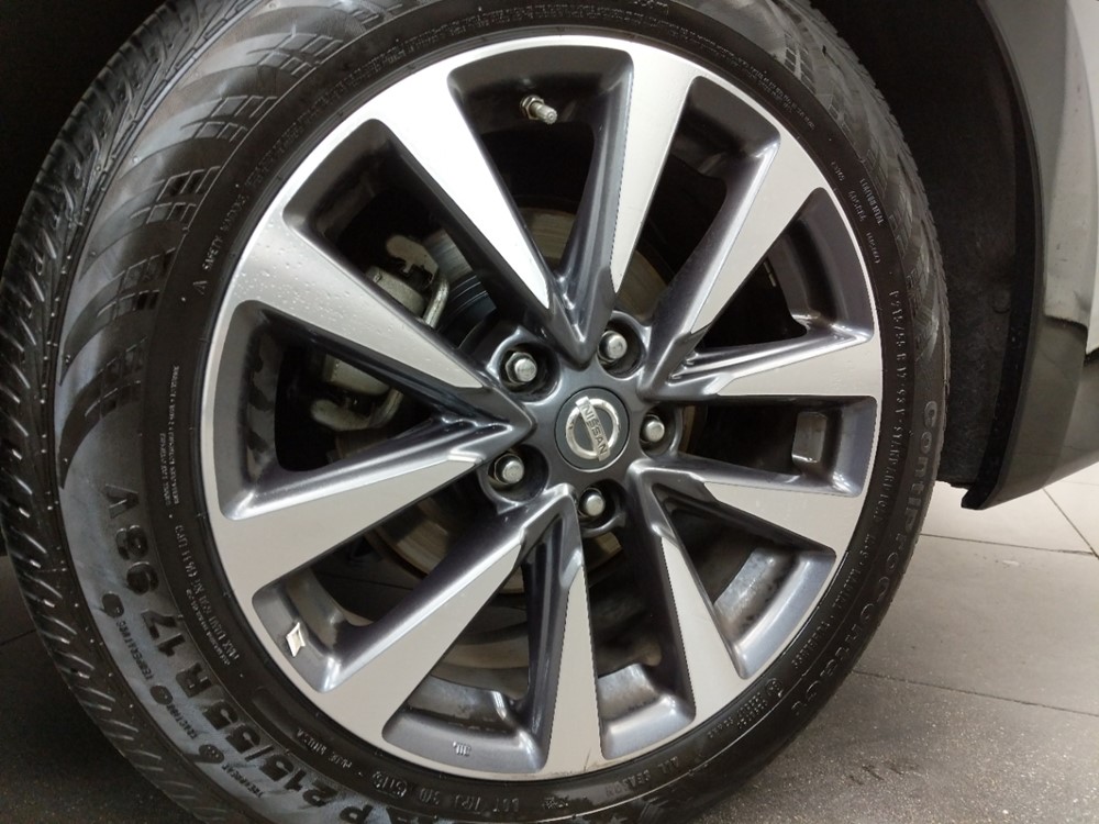 2017 Nissan Altima - Wheel