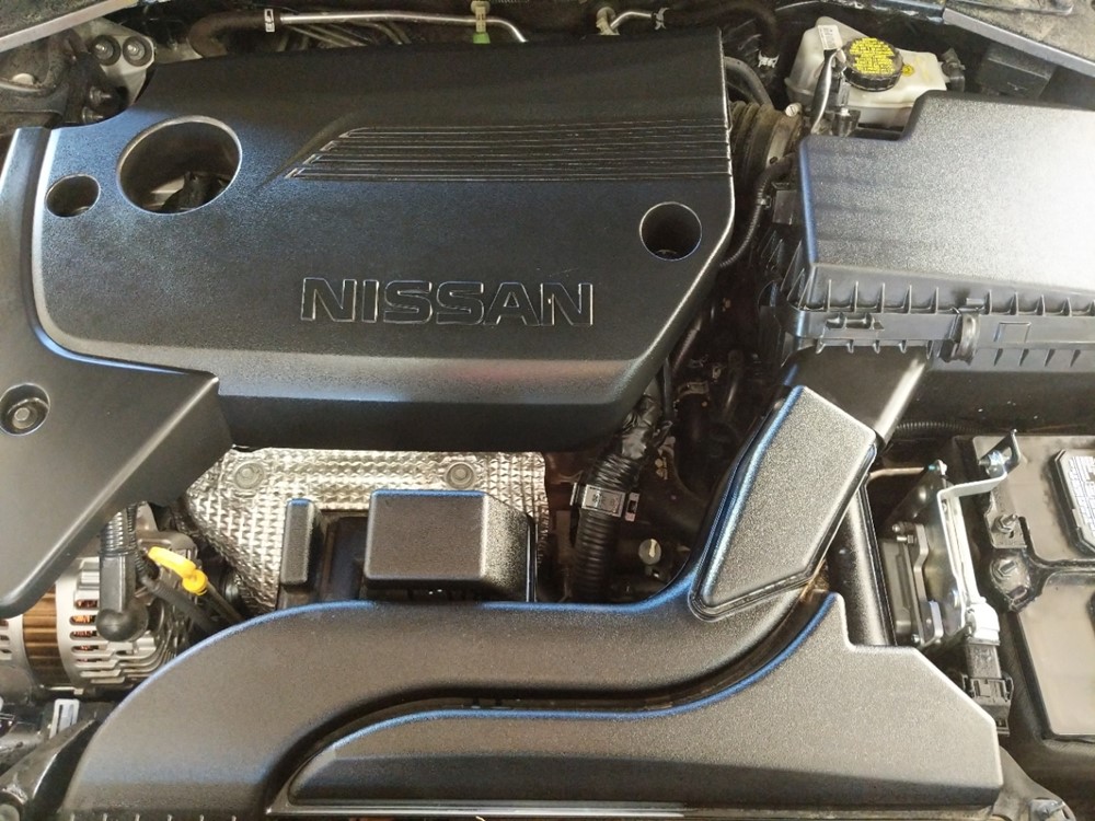 2017 Nissan Altima - Engine