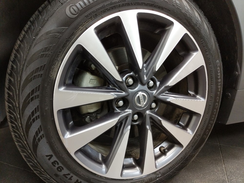 2017 Nissan Altima - Wheel