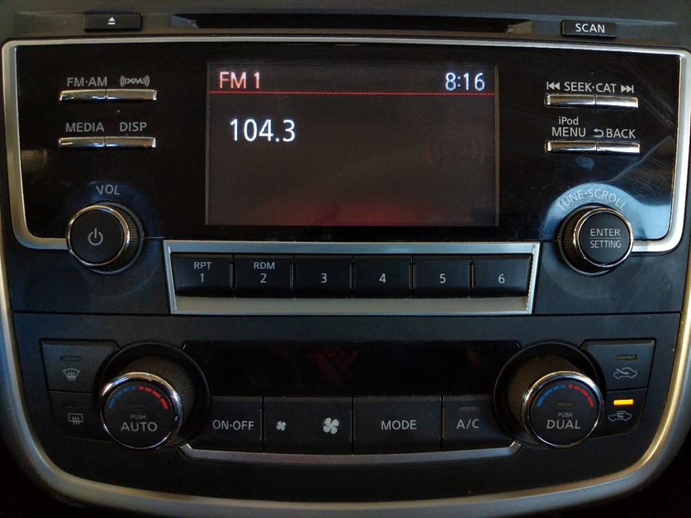 2017 Nissan Altima - Stereo Package