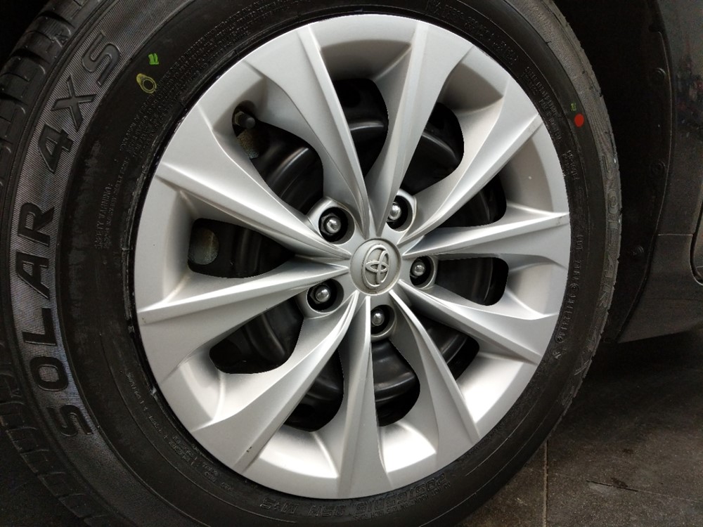 2016 Toyota Camry - Wheel