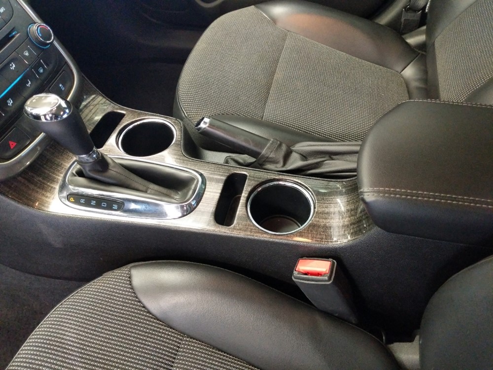 2016 Chevrolet Malibu - Center Console/Cup Holders