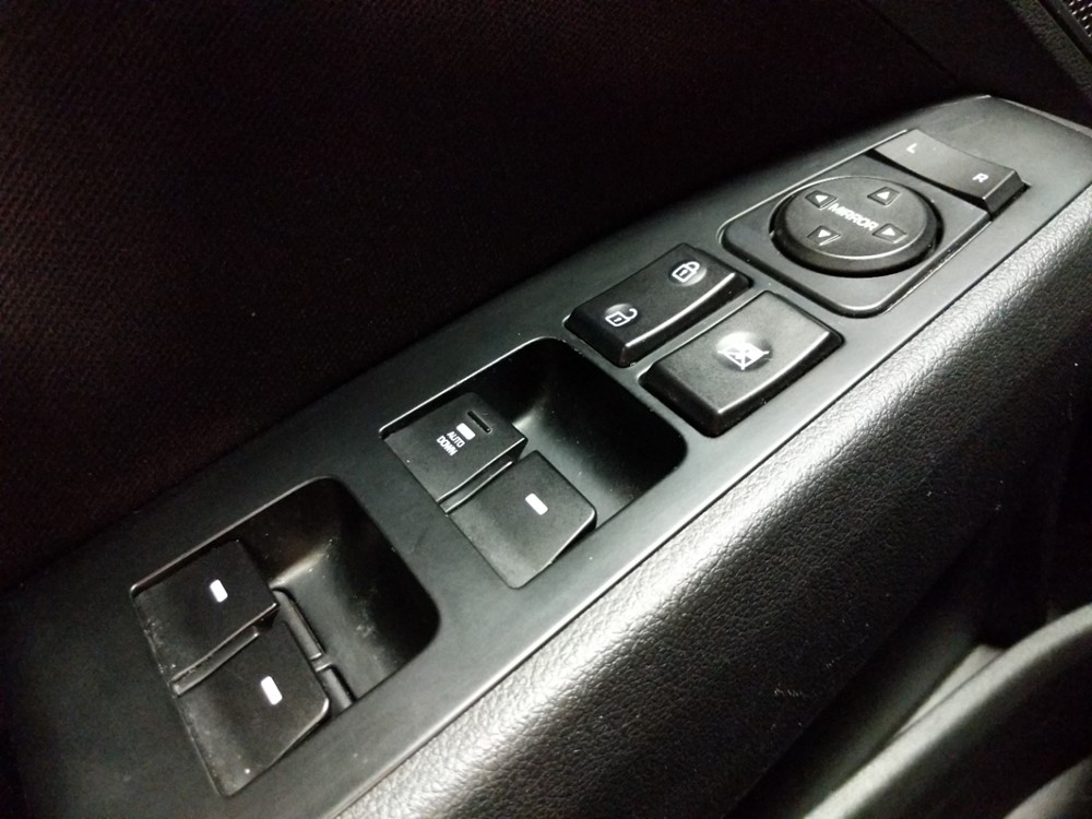 2018 Hyundai Elantra - Driver Power Windows/Lock Control