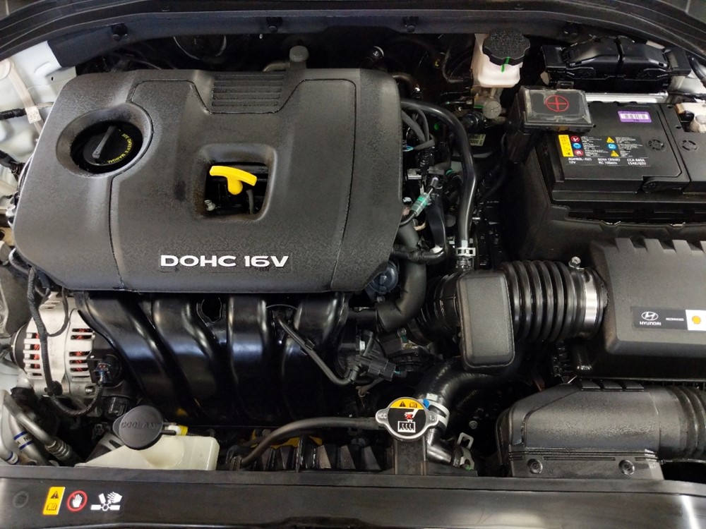 2018 Hyundai Elantra - Engine