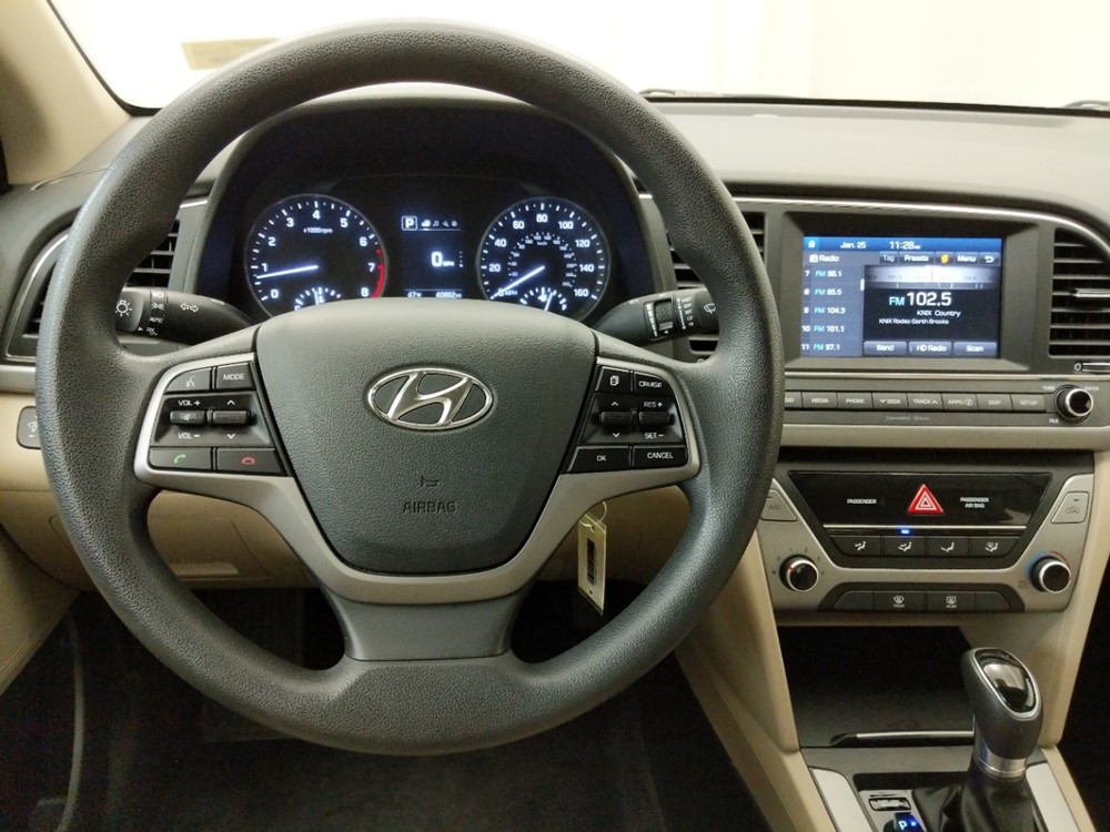 2018 Hyundai Elantra - Driver Dash