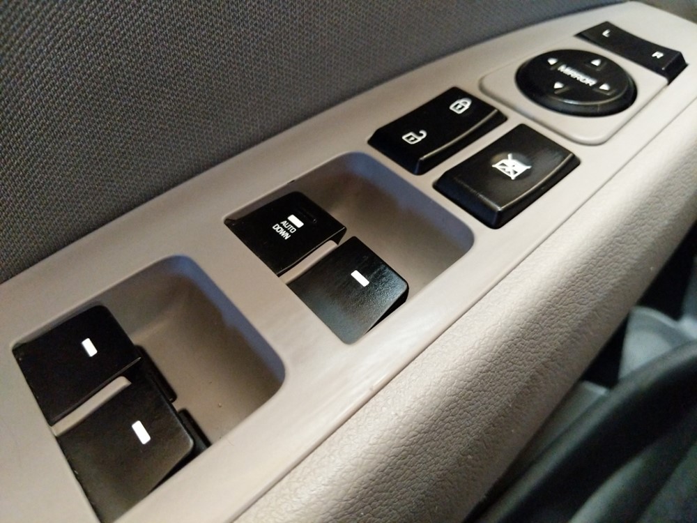 2018 Hyundai Elantra - Driver Power Windows/Lock Control