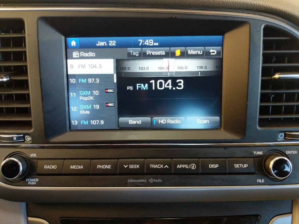 2018 Hyundai Elantra - Stereo Package