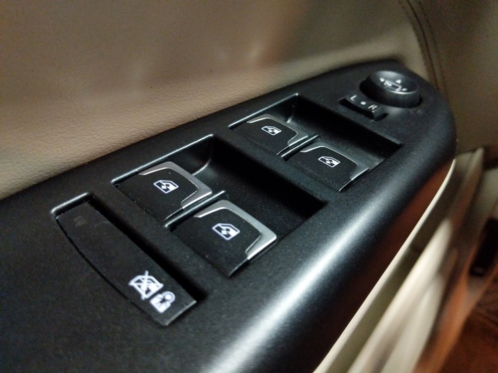 2015 Cadillac SRX - Driver Power Windows/Lock Control