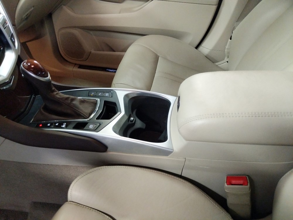 2015 Cadillac SRX - Center Console/Cup Holders