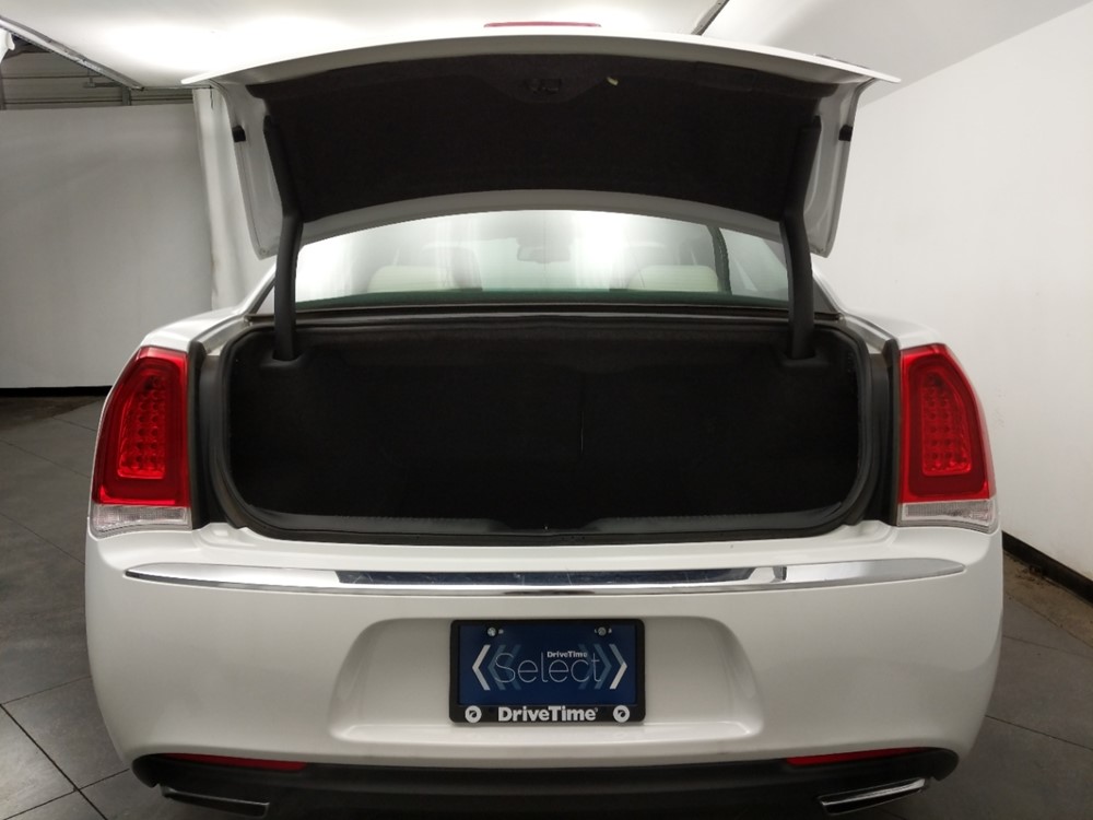 2018 Chrysler 300 - Trunk