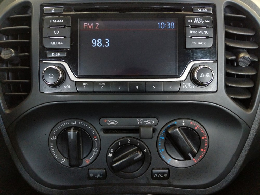 2017 Nissan JUKE - Stereo Package