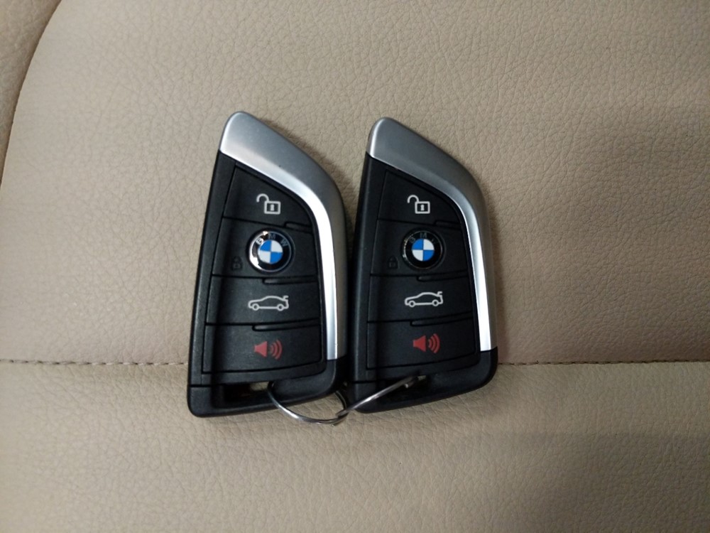 2016 BMW X1 - Keys