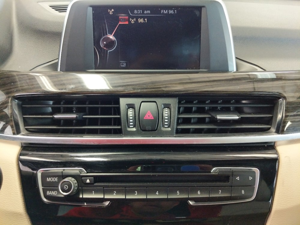 2016 BMW X1 - Stereo Package