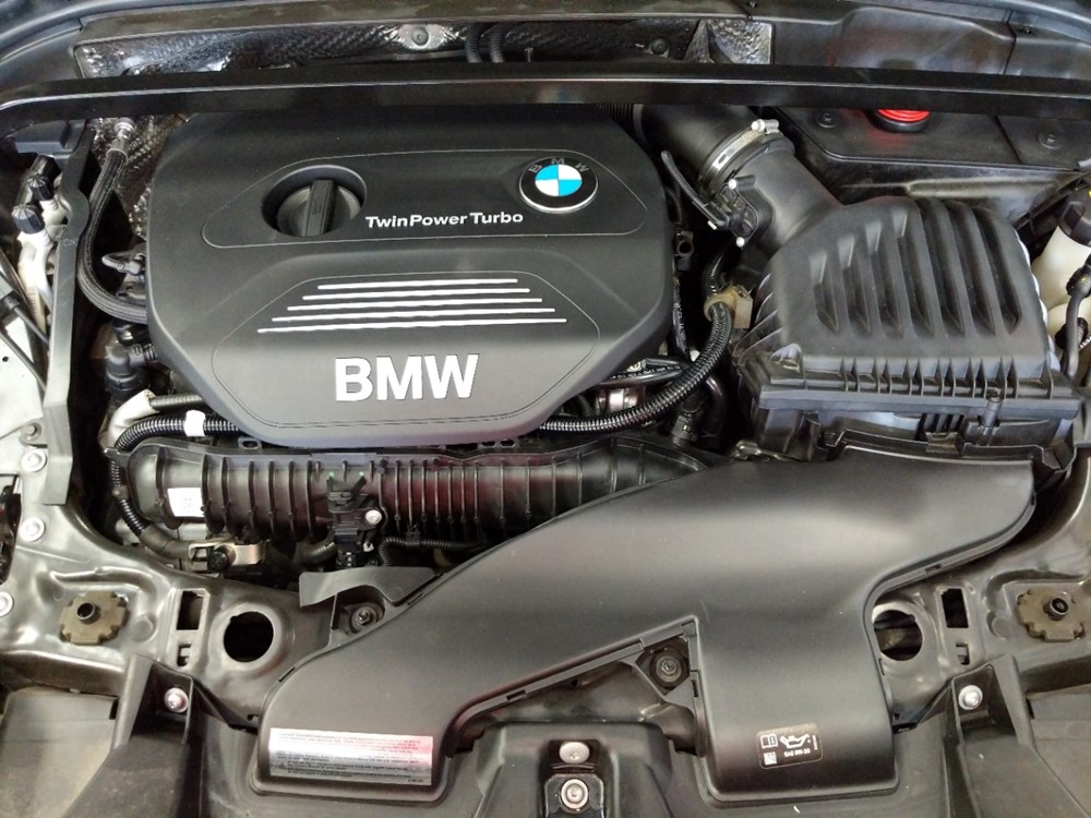 2016 BMW X1 - Engine