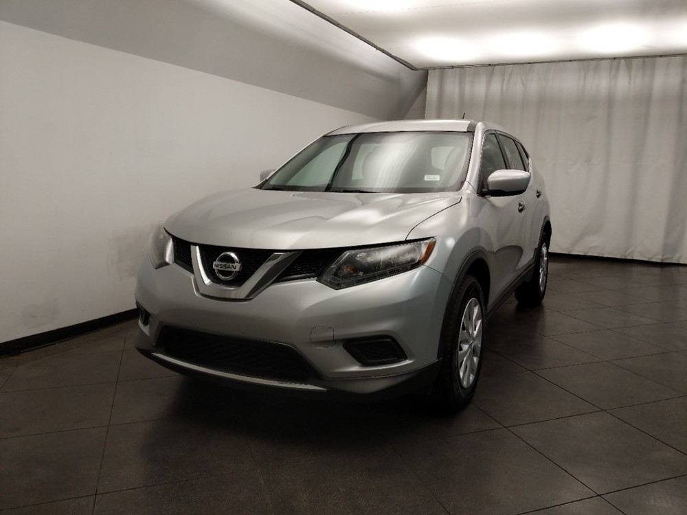 2016 Nissan Rogue - Driver Front Hood