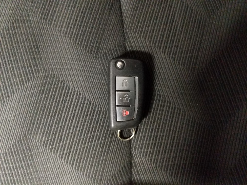 2016 Nissan Rogue - Keys