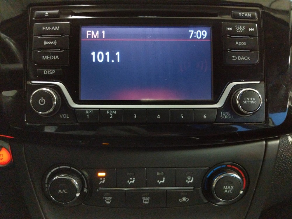2016 Nissan Sentra - Stereo Package