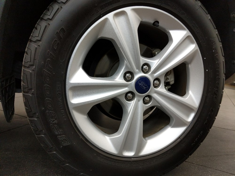 2015 Ford Escape - Wheel
