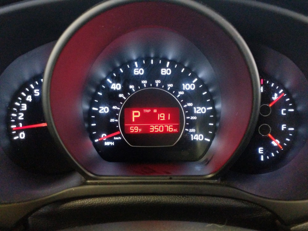 2018 Kia Soul - Odometer Close Up
