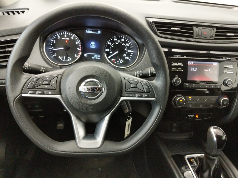 2017 Nissan Rogue - Driver Dash