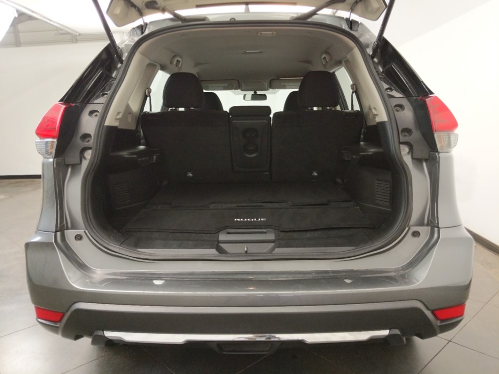 2017 Nissan Rogue - Trunk