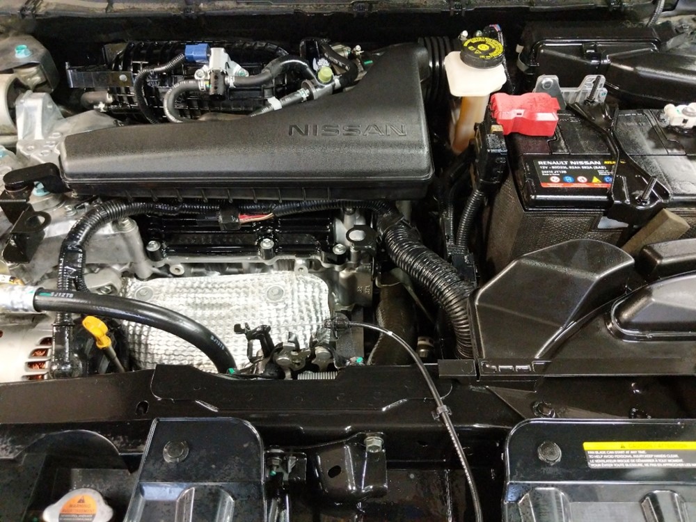 2017 Nissan Rogue - Engine