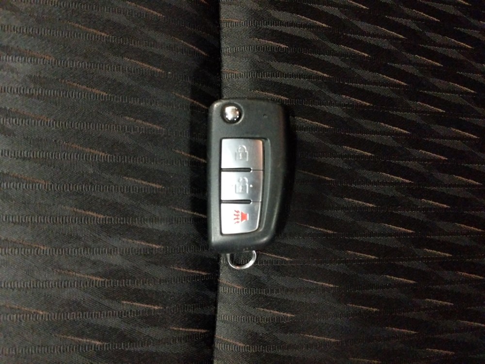 2017 Nissan Rogue - Keys