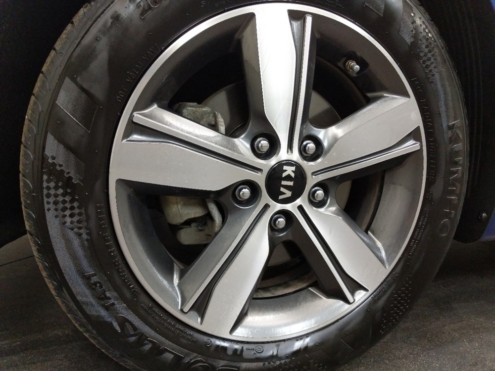 2018 Kia Forte - Wheel