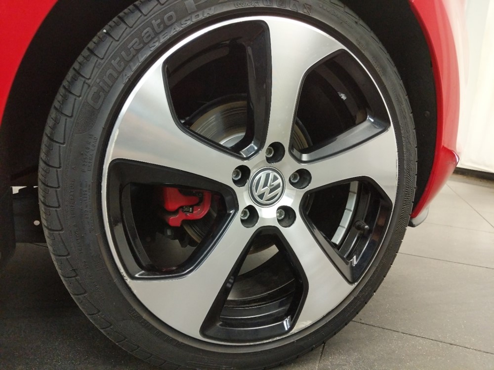 2016 Volkswagen Golf - Wheel