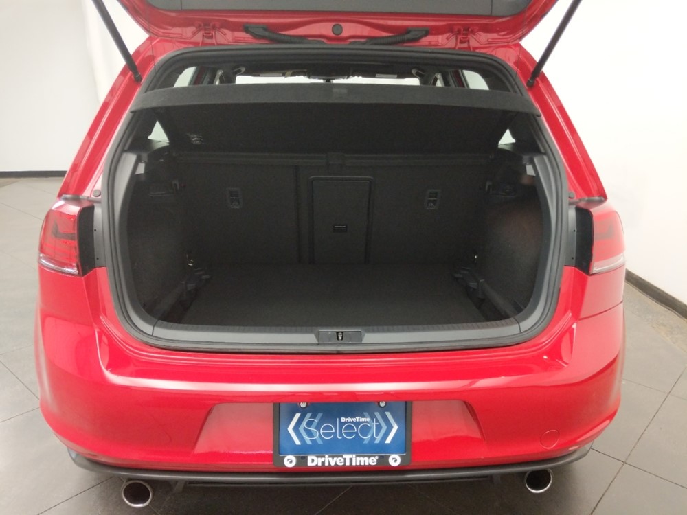 2016 Volkswagen Golf - Trunk