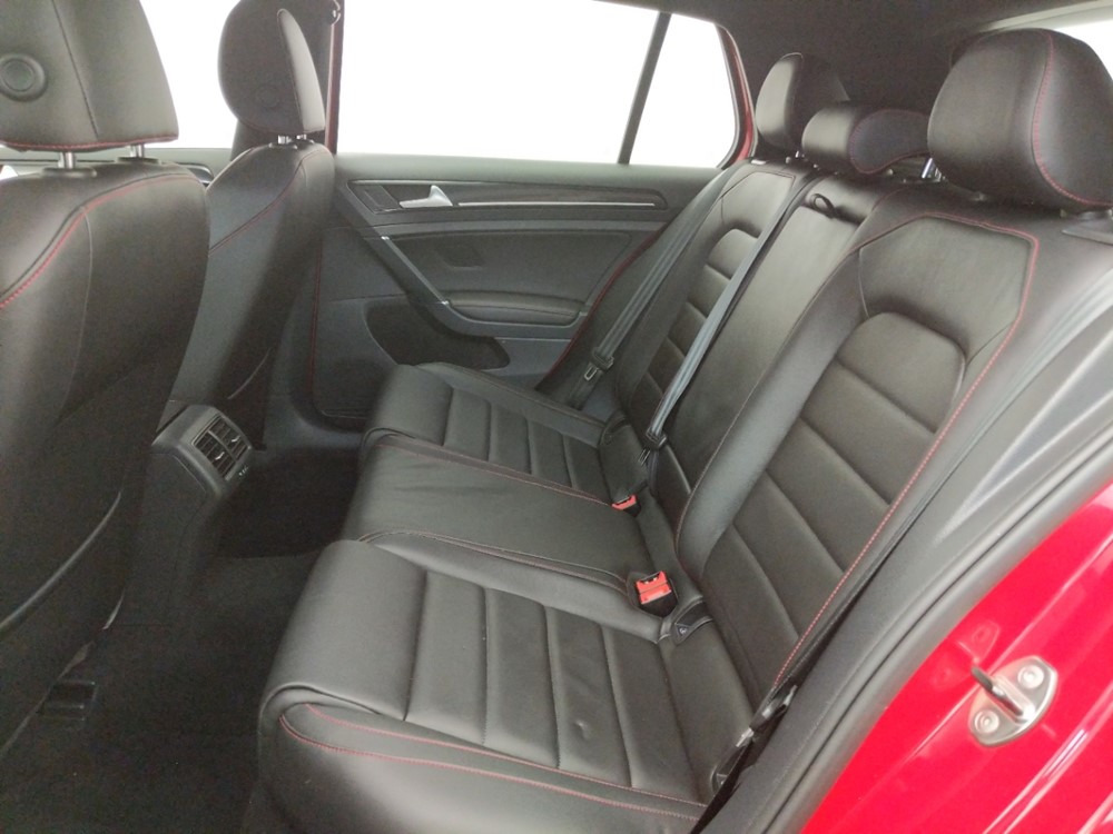 2016 Volkswagen Golf - Driver Rear Seat