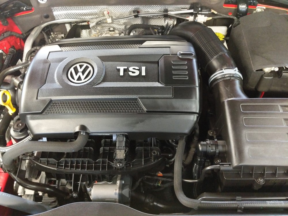 2016 Volkswagen Golf - Engine