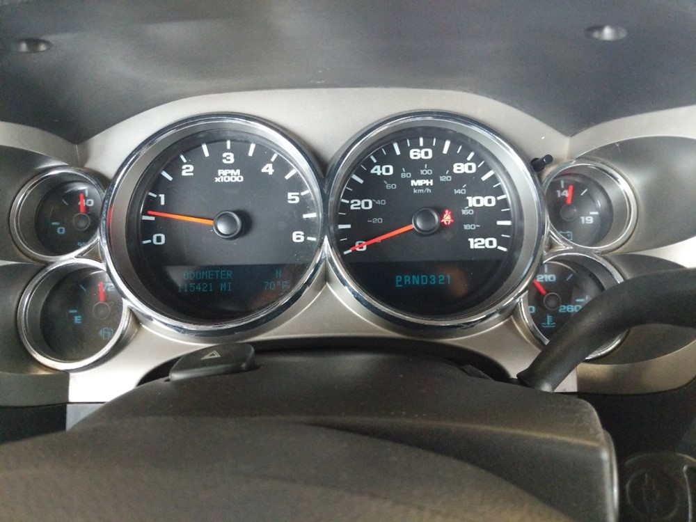 2009 Chevrolet Silverado 1500 - Odometer Close Up
