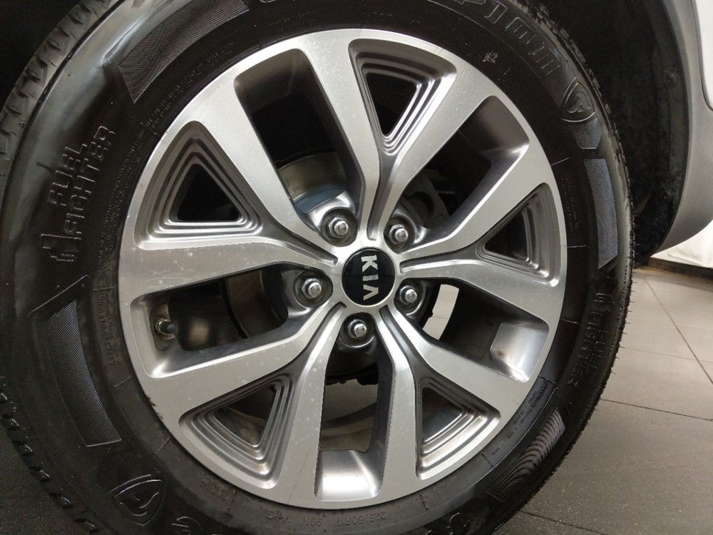 2016 Kia Sportage - Wheel