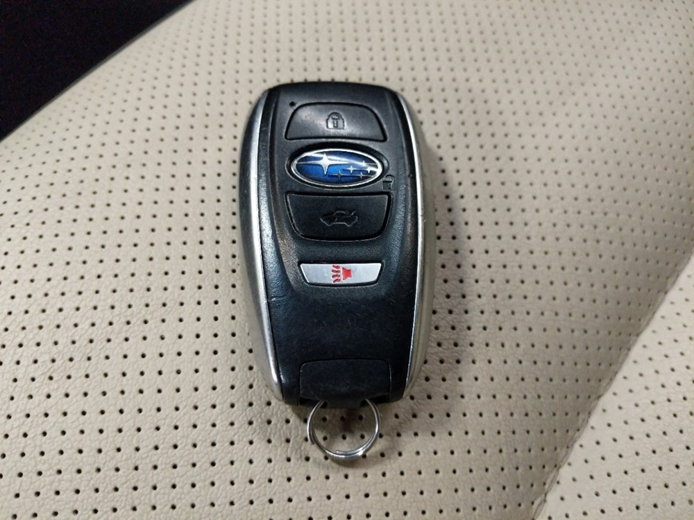2017 Subaru Outback - Keys
