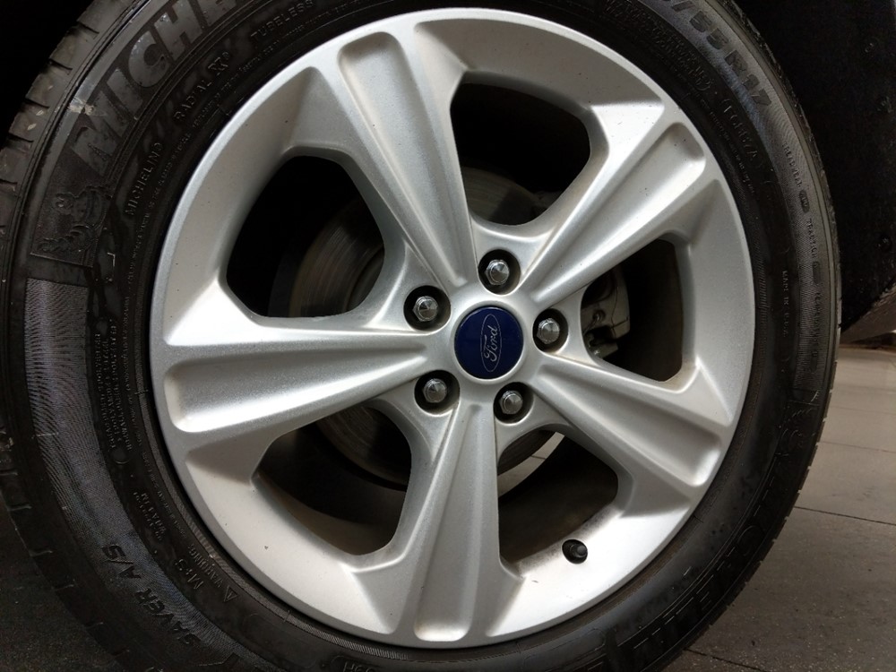 2016 Ford Escape - Wheel