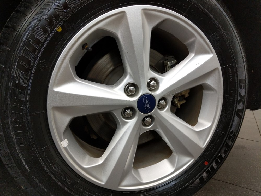 2015 Ford Edge - Wheel