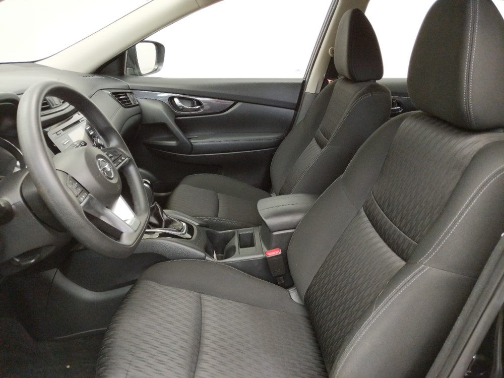 2017 Nissan Rogue - Driver Front Seat