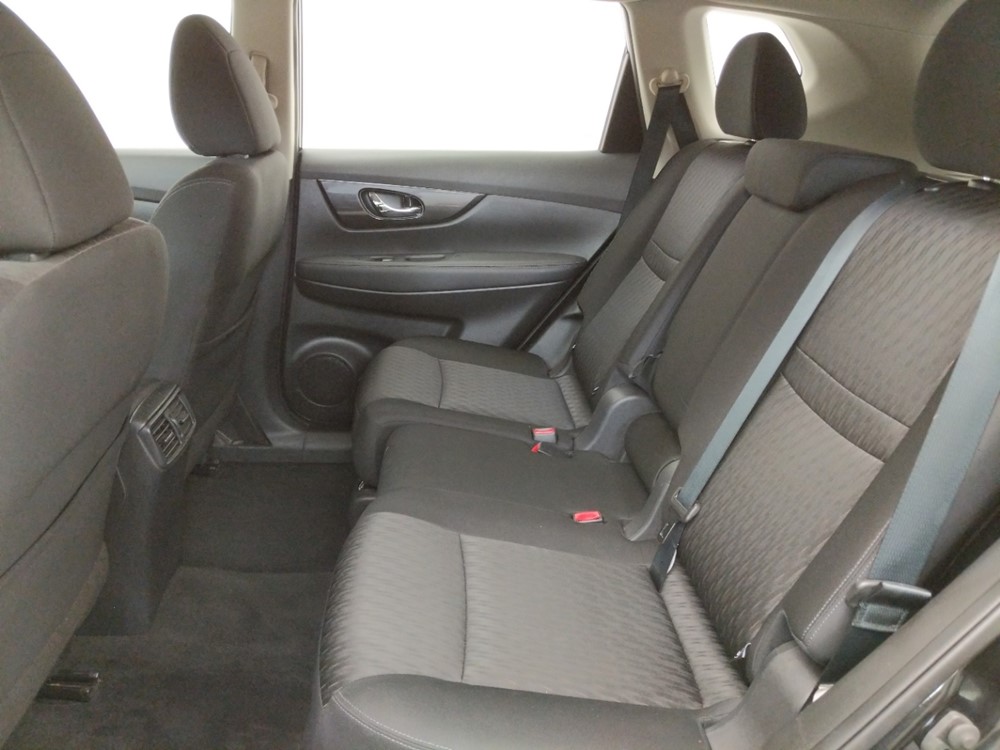 2017 Nissan Rogue - Driver Rear Seat