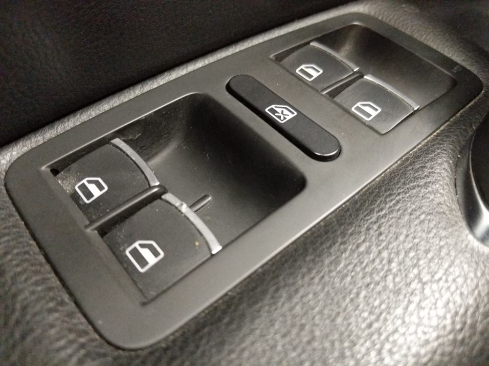 2017 Volkswagen Passat - Driver Power Windows/Lock Control