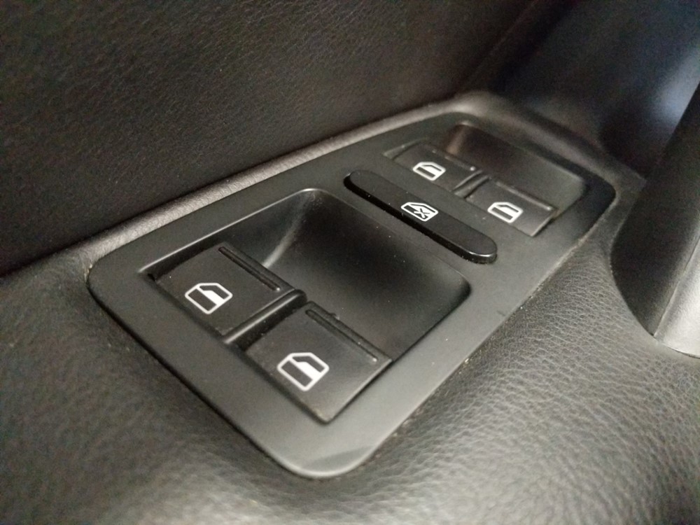 2015 Volkswagen Passat - Driver Power Windows/Lock Control