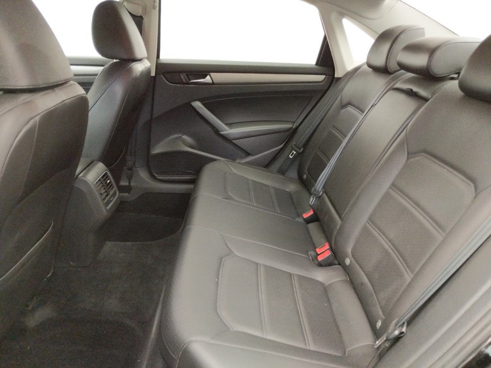 2015 Volkswagen Passat - Driver Rear Seat