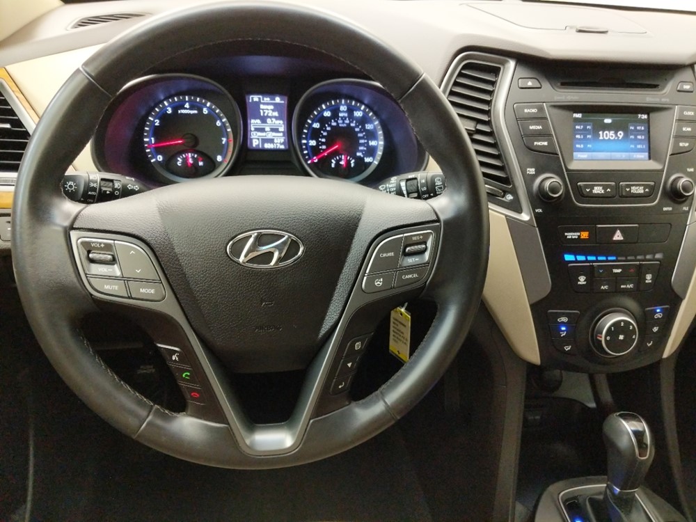 2014 Hyundai Santa Fe - Driver Dash