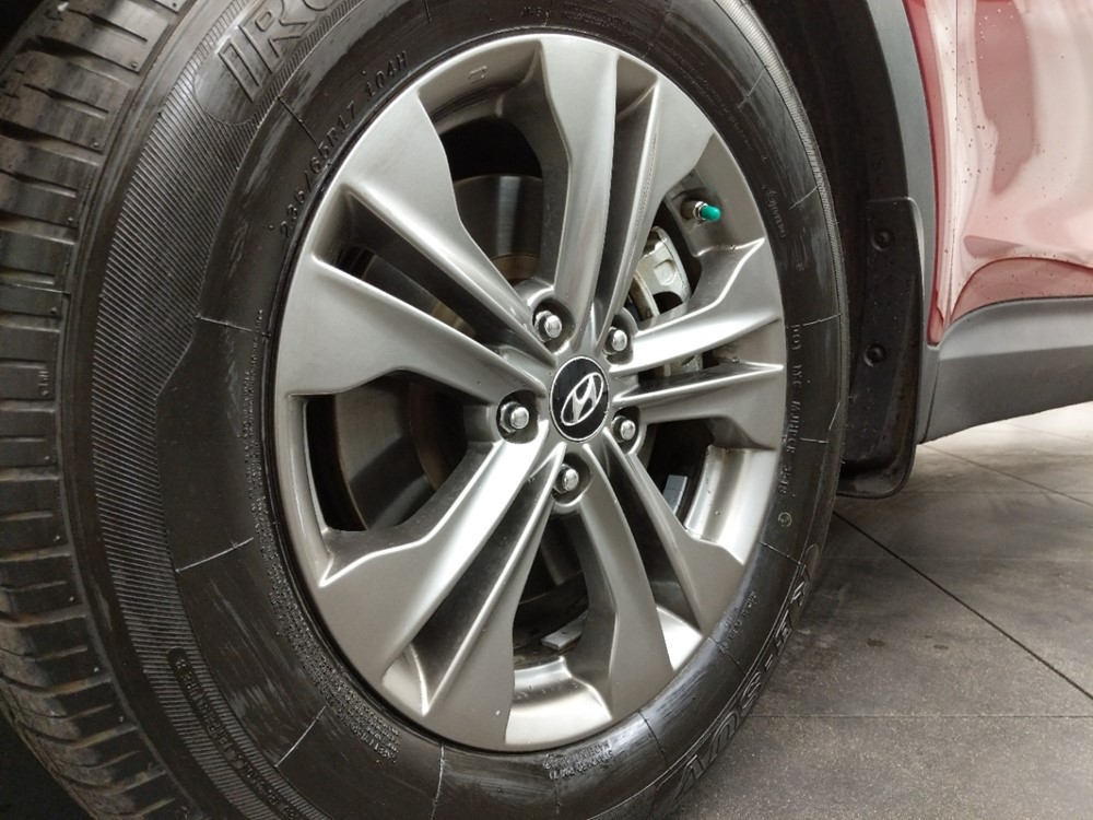 2014 Hyundai Santa Fe - Wheel