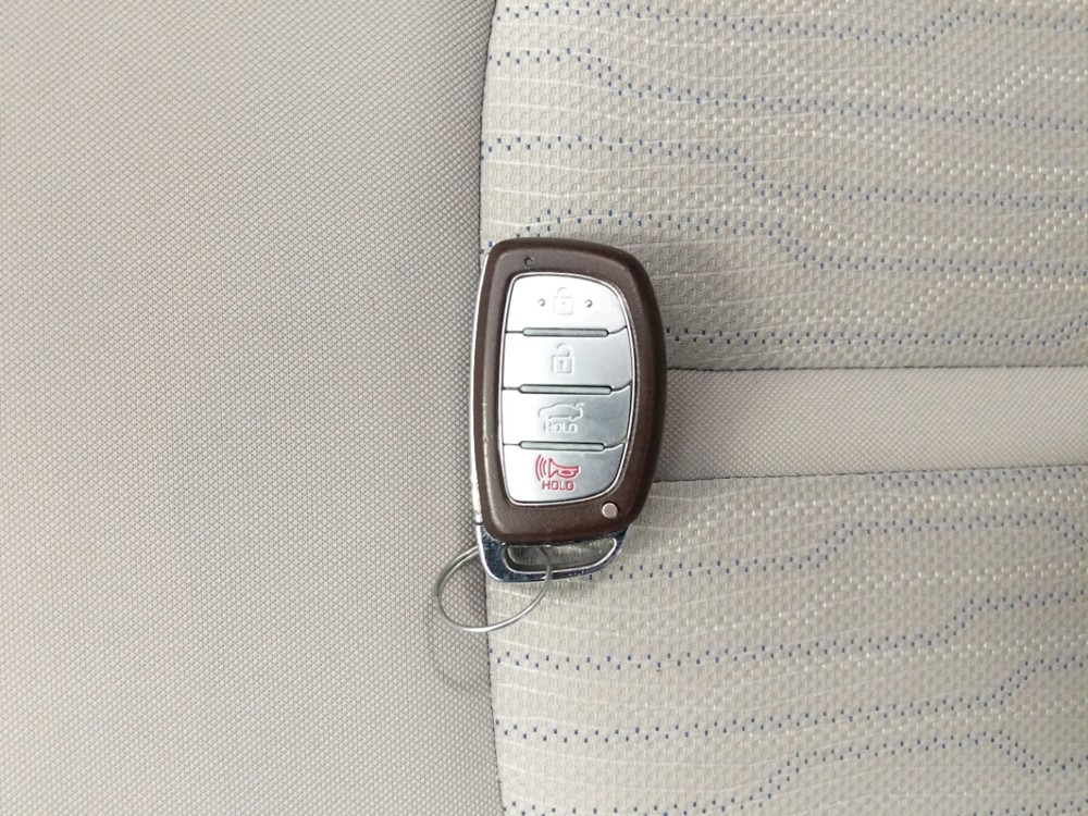 2017 Hyundai Sonata - Keys